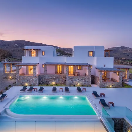 Legendary 4* Mykonos Town