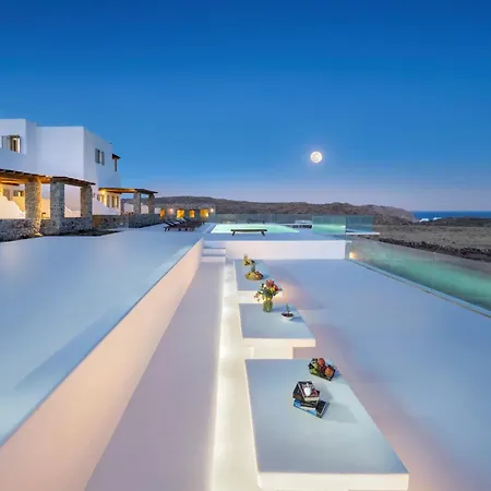 Legendary 4* Mykonos Town