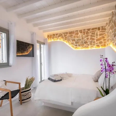 Legendary 4* Mykonos Town